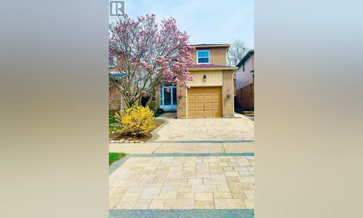 43 Bluesky Crescent