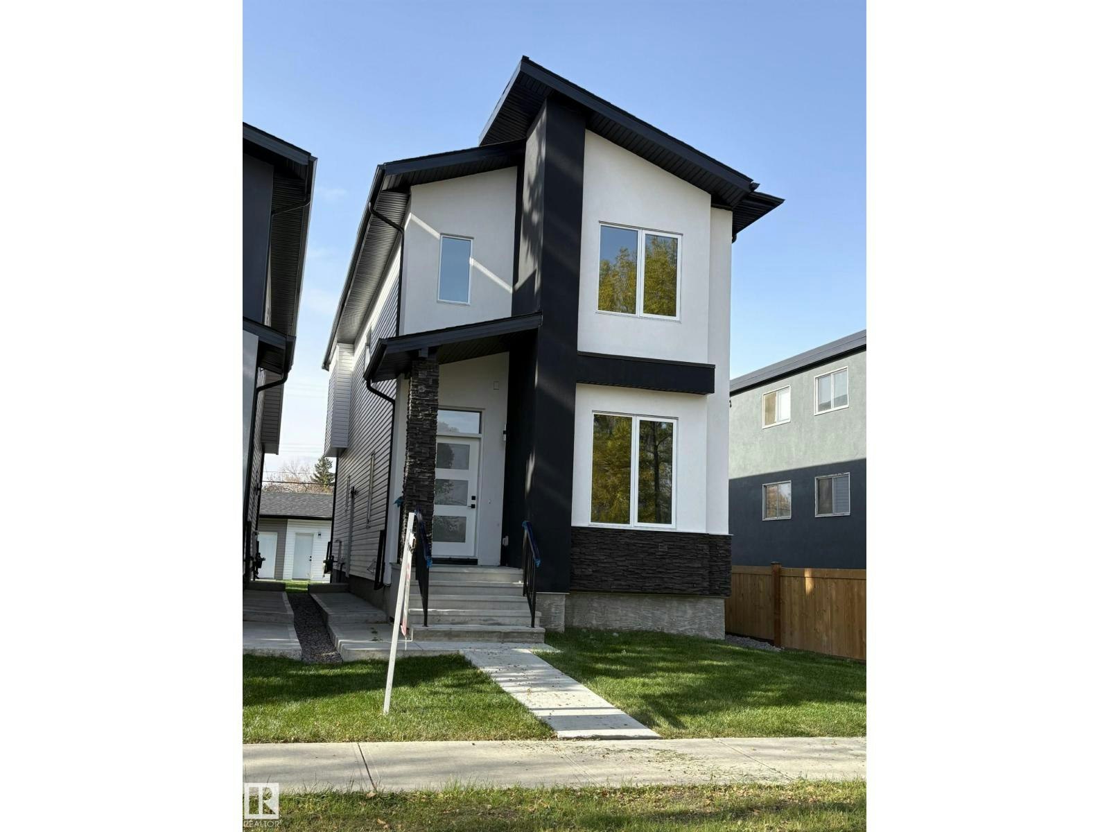 11036 128 Street NW, Edmonton, AB, T5M 0W6