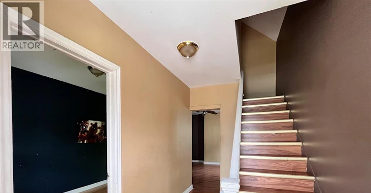 383 Bridge, Windsor, ON, N9B 2M3 - 3