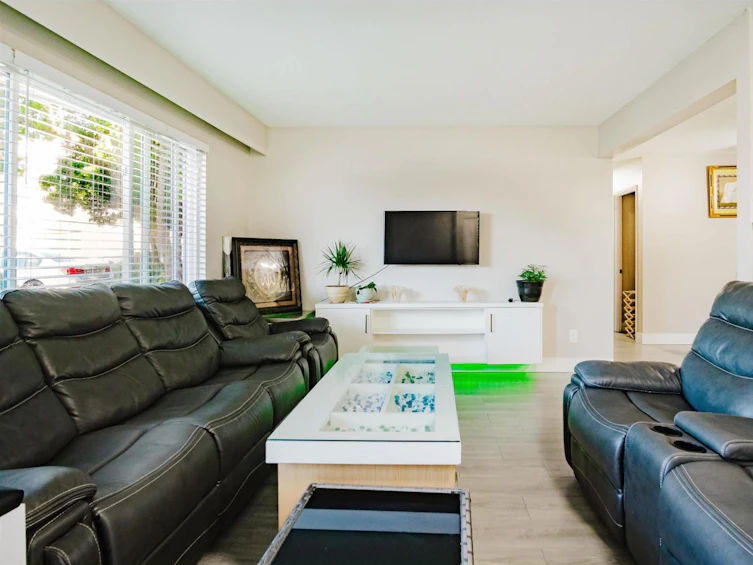 202-11901 89a Avenue, Delta, BC, V4C 3G8 - 2