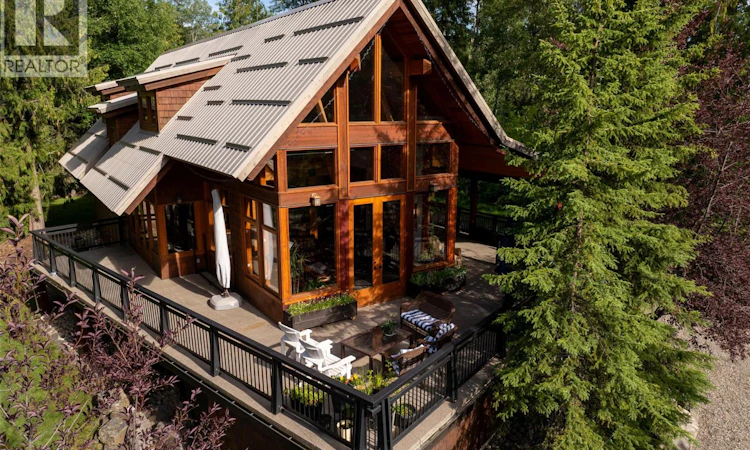 20 Alpine Trails Crescent