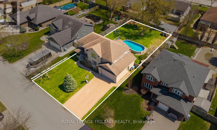 40 Fieldstone Crescent