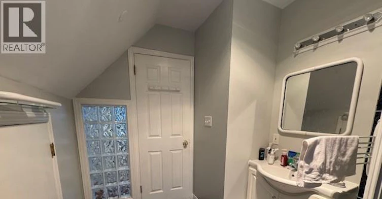 B-683 King Street W, Kitchener, ON, N2G 1C9 - 7