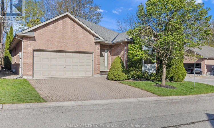 5-448 Commissioners Road E