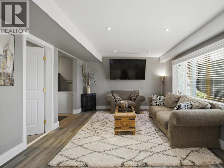 899 Ida Lane, Kamloops, BC, V2B 6V2 - 42