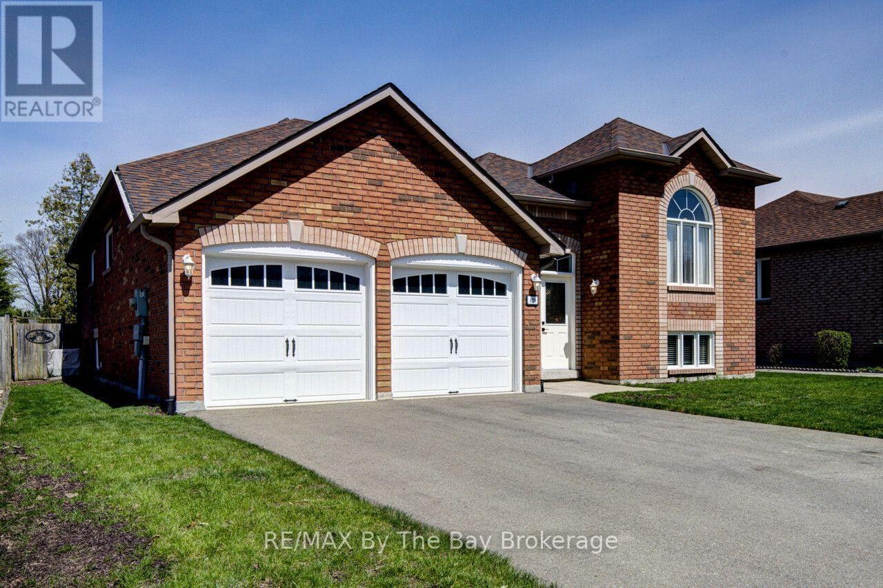 420 Ramblewood Drive, Wasaga Beach, ON, L9Z 1P3