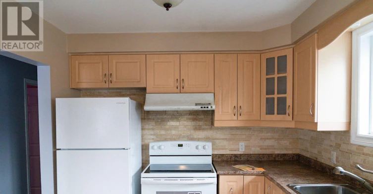 7 Berkham Road, Toronto, ON, M1H 2T1 - 9