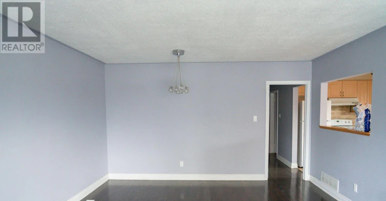 7 Berkham Road, Toronto, ON, M1H 2T1 - 5