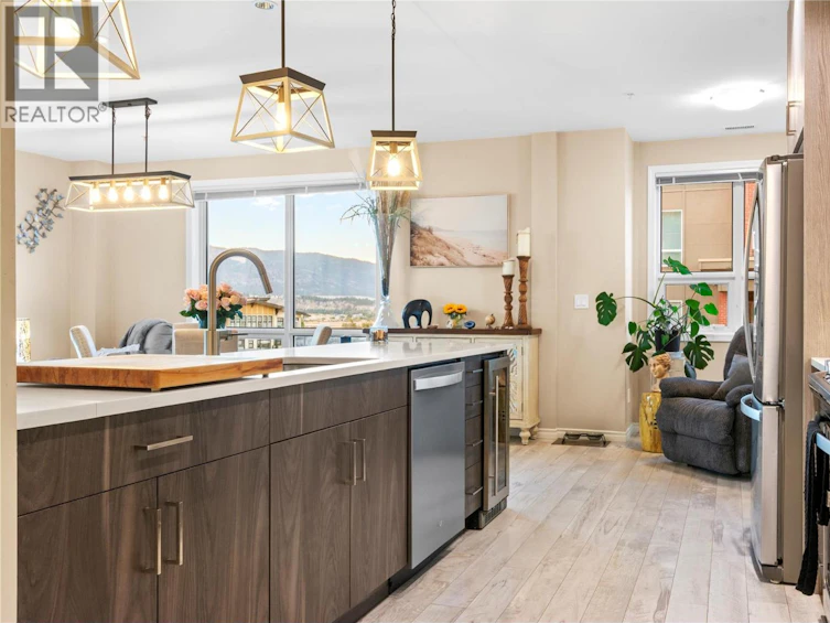 1002-3388 Skaha Lake Road, Penticton, BC, V2A 6G4 - 8