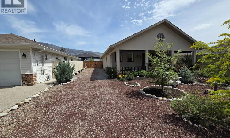6941 Meadows Dr Drive
