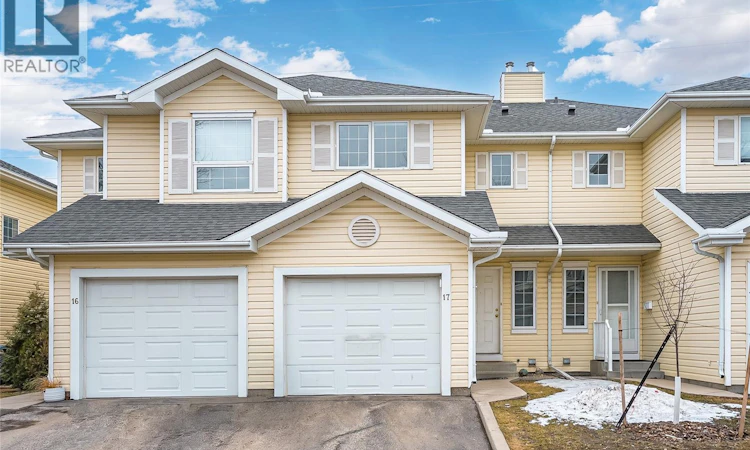 17-111 Fairbrother Crescent