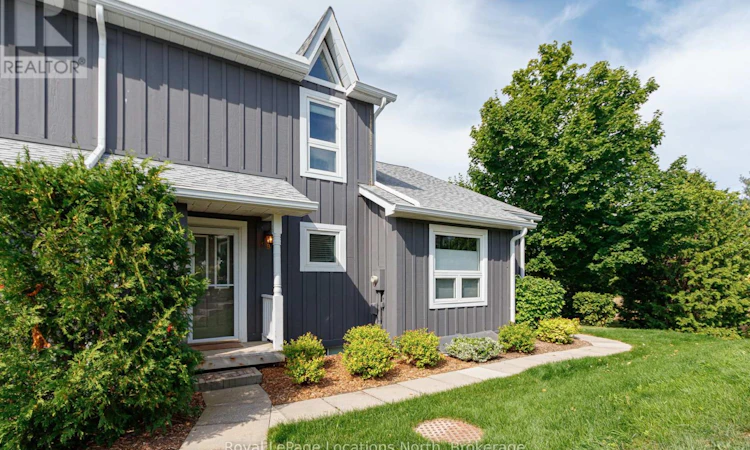 69-100 Alice Street W