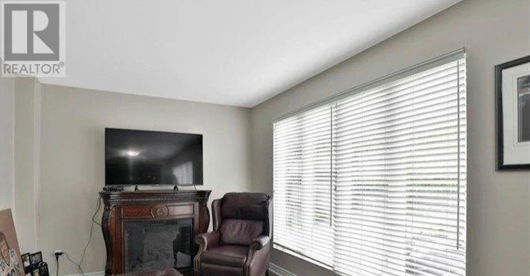 6-312 Reynolds Street, Oakville, ON, L6J 3L8 - 4