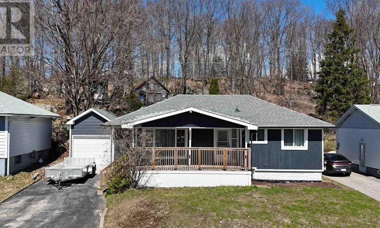 44 Axmith Avenue