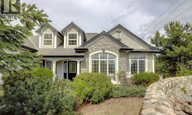 1101 Phoenix Drive