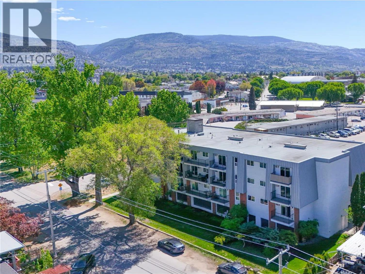 207-922 Dynes Avenue, Penticton, BC, V2A 1B8 - 25