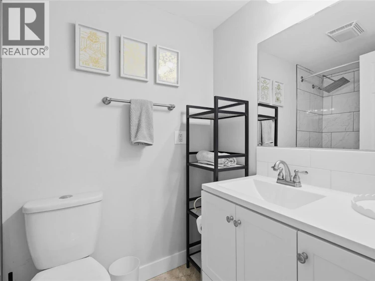 207-922 Dynes Avenue, Penticton, BC, V2A 1B8 - 12