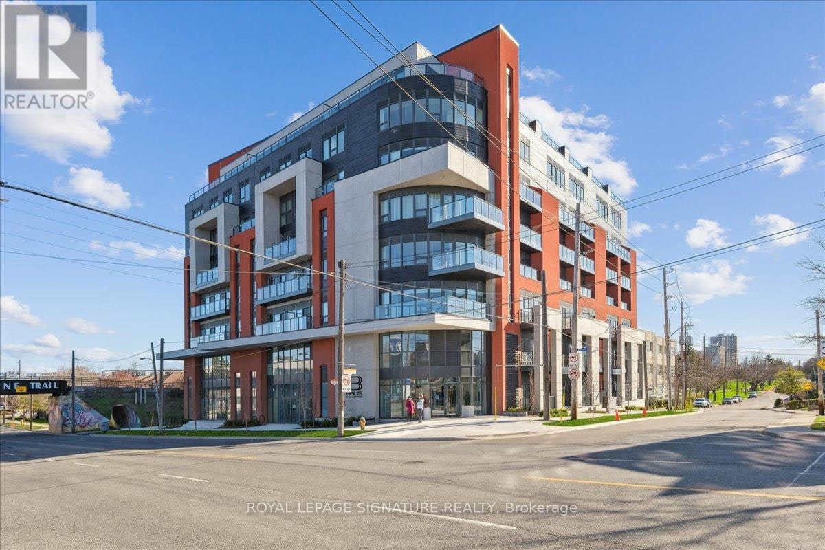 701-2433 Dufferin Street, Toronto, ON, M6E 3T3