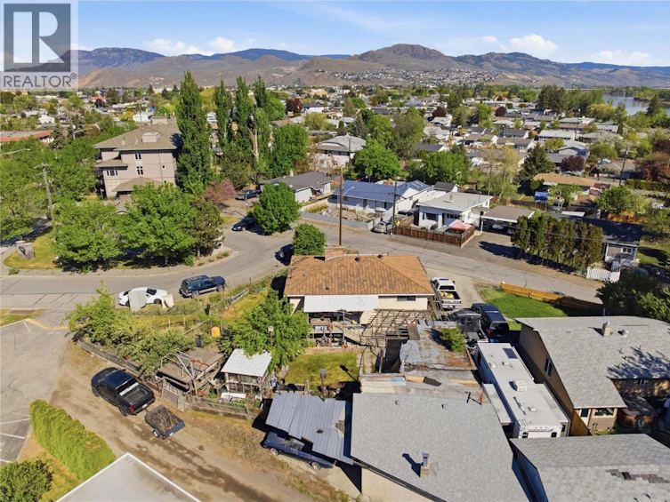 236 Spruce Avenue, Kamloops, BC, V2B 1J1 - 36