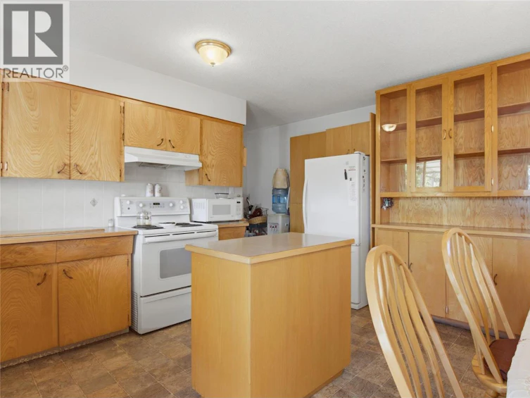 236 Spruce Avenue, Kamloops, BC, V2B 1J1 - 16