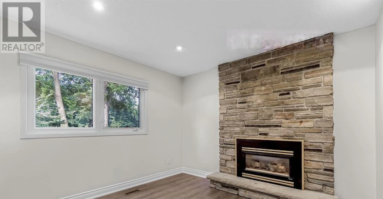 BACK-360 Chantenay Drive, Mississauga, ON, L5A 1E7 - 5
