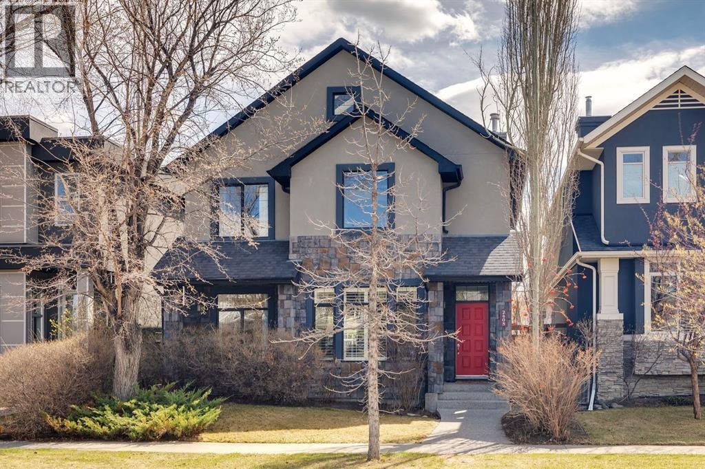 2405 Bowness Road NW, Calgary, AB, T2N 3L8