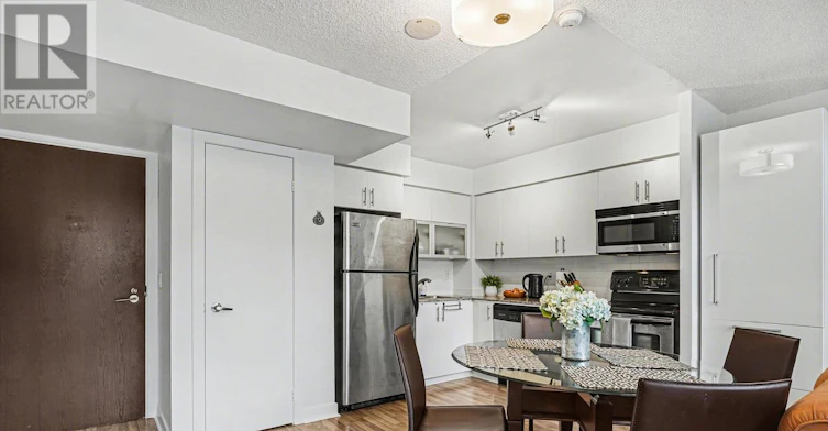207-80 Western Battery Road, Toronto, ON, M6K 3S1 - 4