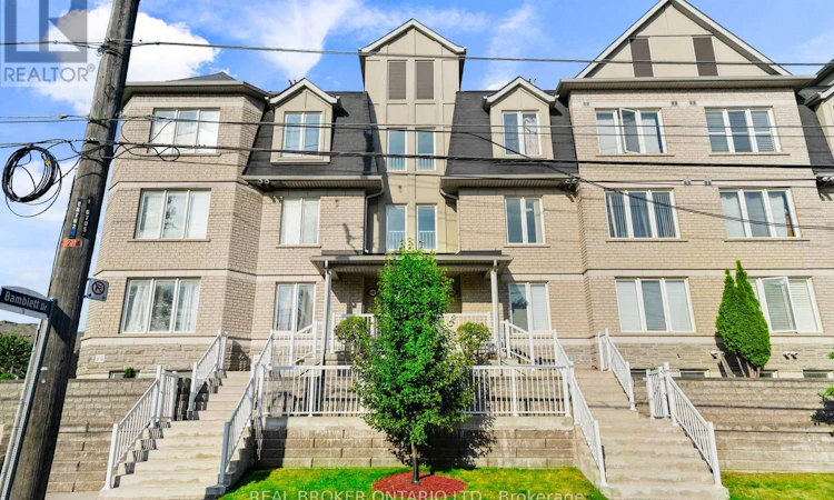 27 649e Warden Avenue