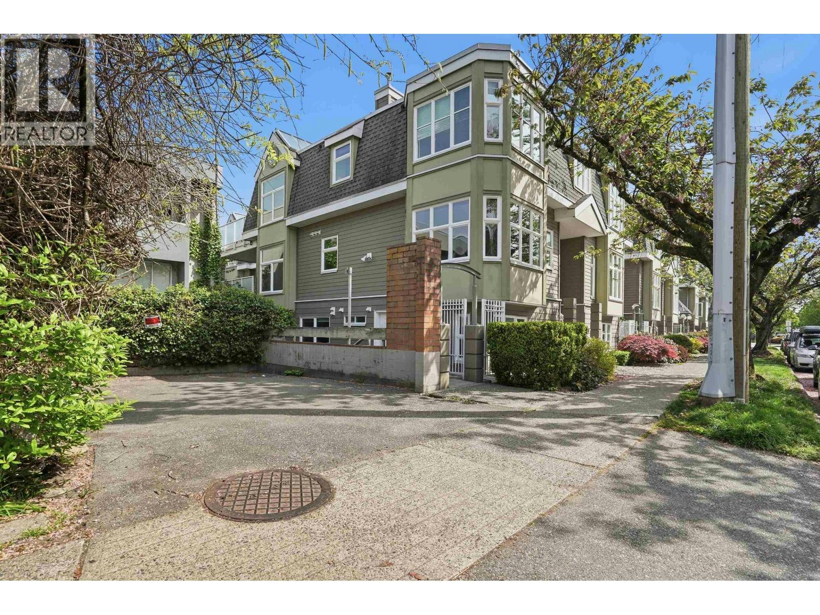 737 W 7th Avenue, Vancouver, BC, V5Z 1B9