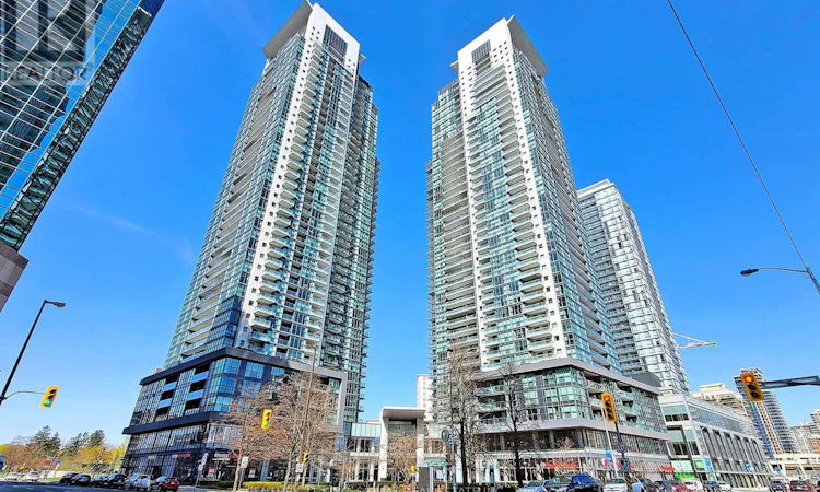 PH101-5162 Yonge Street