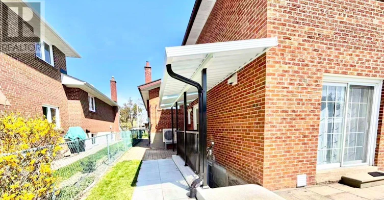 LOWER-343 Chester Le Boulevard, Toronto, ON, M1W 2K8 - 12
