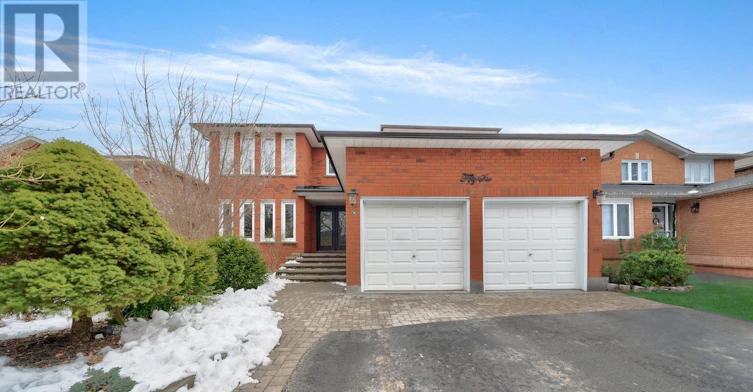 LOWER-56 Ballard Crescent, Newmarket, ON, L3X 1S2