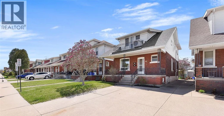 UPPER-1069 Marentette Avenue, Windsor, ON, N9A 2A4 - 3