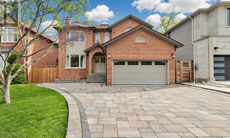 280 Kingsdale Avenue