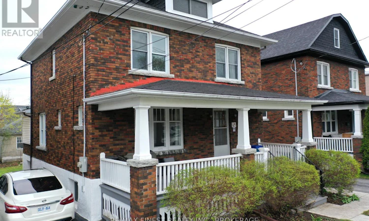 48 Dundas Street