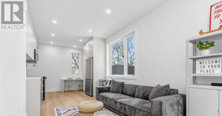 5B-45 Bellevue Avenue, Toronto, ON, M5T 2N5 - 5
