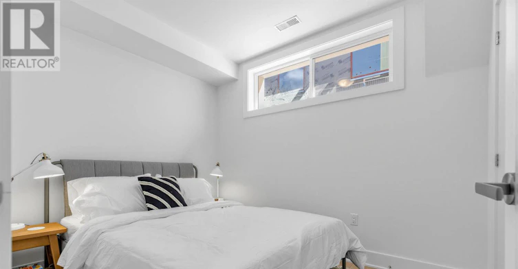 5B-45 Bellevue Avenue, Toronto, ON, M5T 2N5 - 17