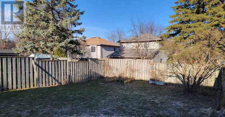 15 Sandra Road, London, ON, N5V 4X3 - 11