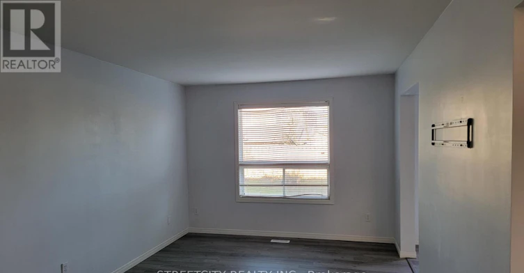 15 Sandra Road, London, ON, N5V 4X3 - 3