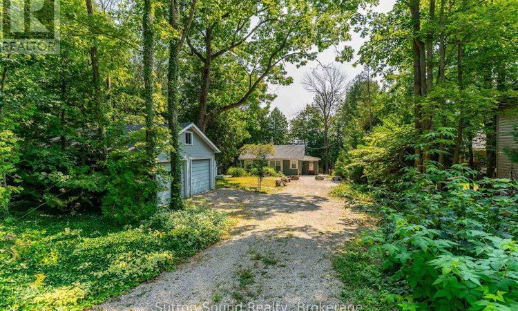 606 Mallory Beach Road