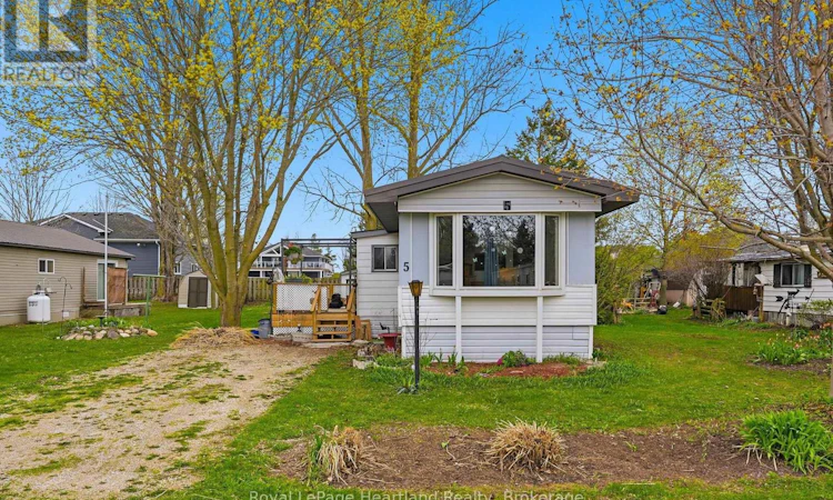 5 Trailer Park Road