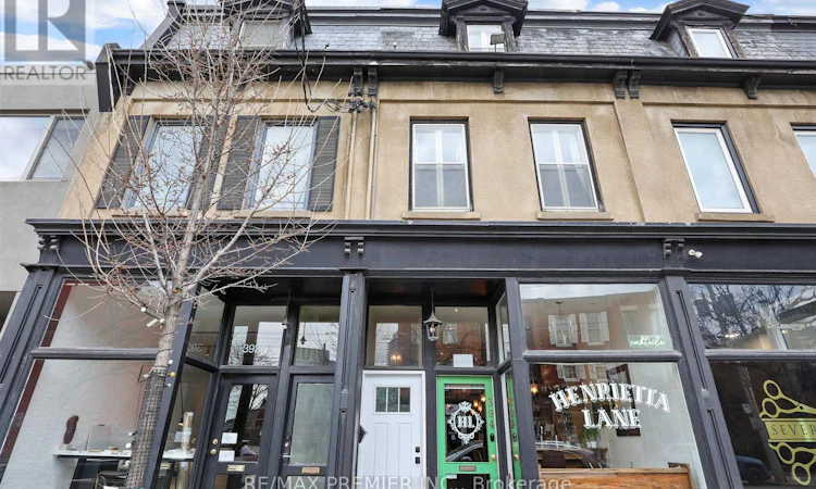 394 King Street E