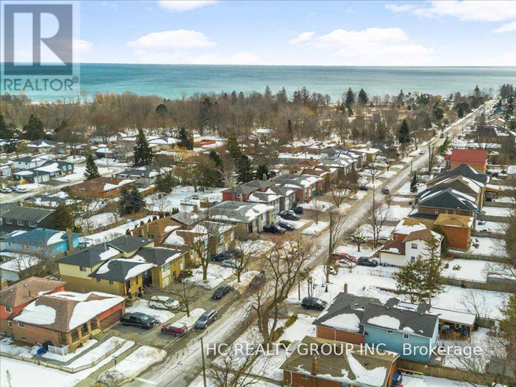 692 Shore Boulevard WEST, Pickering, ON, L1W 2T9 - 3