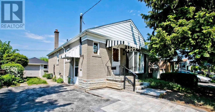 40 Greylawn Crescent, Toronto, ON, M1R 2V6