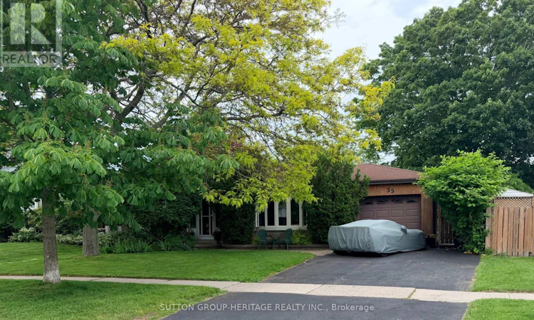 35 Albery Crescent