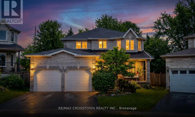 18 Stoneybrook Crescent