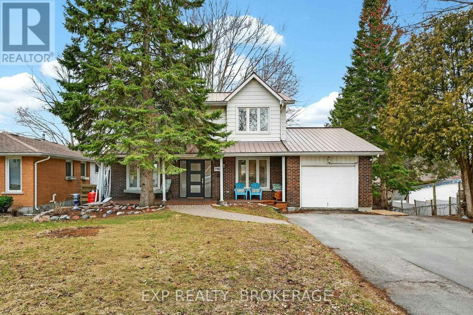 799 Hillside Drive, Kingston, ON, K7M 5Y9