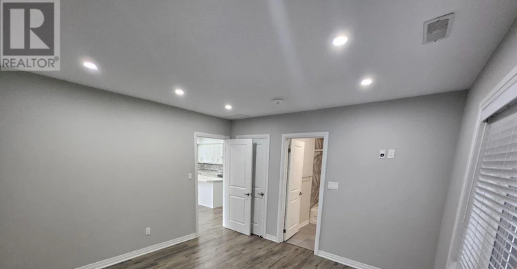 3392 Lake Shore Boulevard, Toronto, ON, M8W 1M9 - 12