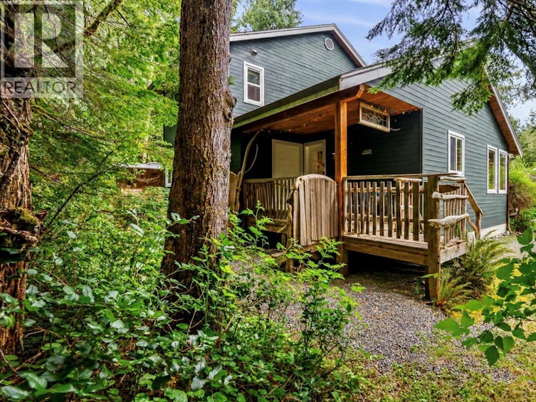 1278 Lynn Road, Tofino, BC, V0R 2Z0 - 2