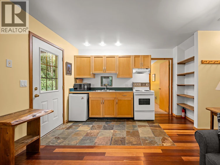 1278 Lynn Road, Tofino, BC, V0R 2Z0 - 22